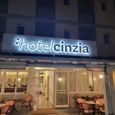 Hotel Cinzia Caorle Extérieur photo